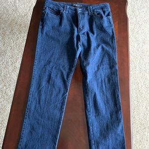 Levi’s Size 16M Mid Rise Skinny Jeans